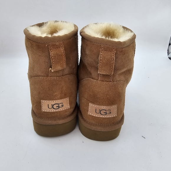 UGG Classic Mini II Boots Chestnut Tan Size 10 Preowned - Picture 6 of 14